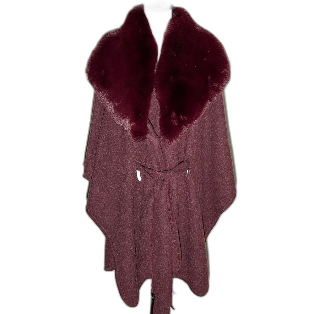 Jones NY burgundy fur collar belted cape/poncho. One Size.